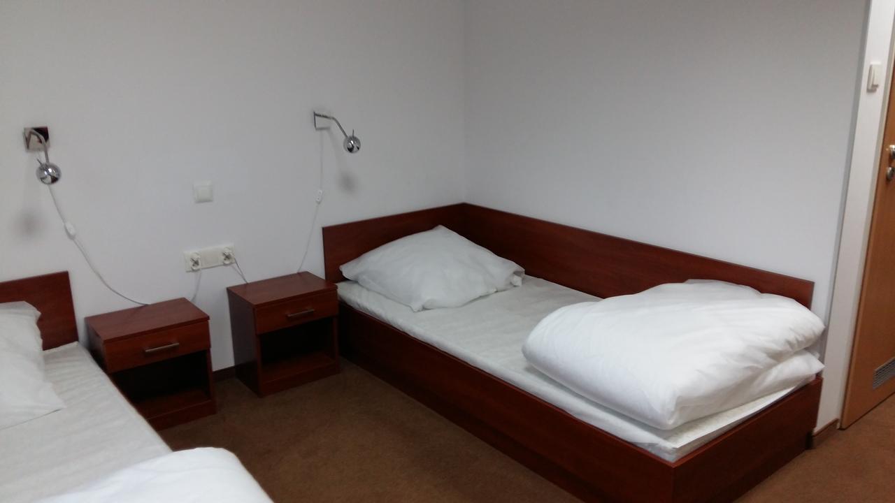 Motel Stare Brynki Przy Stacji Bp Trojka Chlebowo Eksteriør bilde